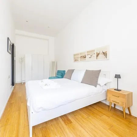 Bright And Elegant With Wifi Apartament Mediolan