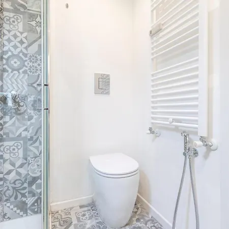Apartament Bright And Elegant With Wifi Mediolan
